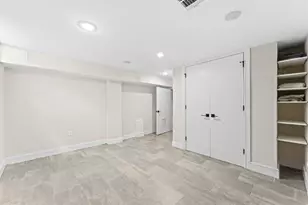93 Pearsall Ave, Jersey City, NJ 07305 - Photo 18