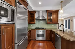 31 Cambridge Wy, Weehawken, NJ 07086 - Photo 4