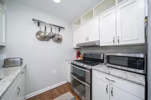 360 1st St, Hoboken, NJ 07030 - Photo 10
