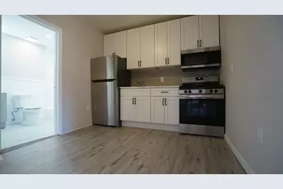 415 Broadway #4, Bayonne, NJ 07002 - Photo 4