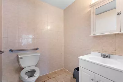 317 Avenue C, Bayonne, NJ 07002 - Photo 10