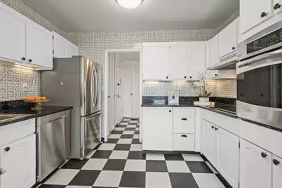 380 Mountain Rd #1112, Union City, NJ 07087 - Photo 8