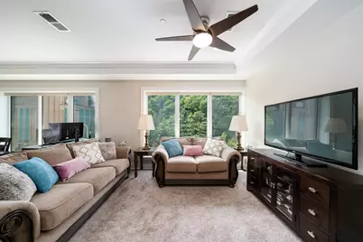100 Eton Row #603, Weehawken, NJ 07086 - Photo 2