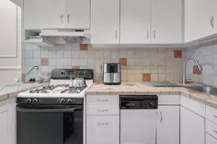 299 8th St, Jersey City, NJ 07302 - Photo 6
