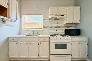 514 Monastery Pl, Union City, NJ 07087 - Photo 10