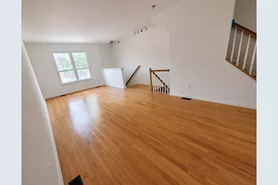 17 Willow St, Jersey City, NJ 07305 - Photo 8