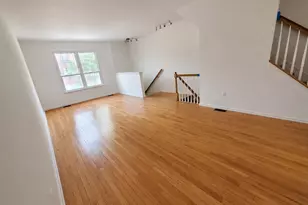 17 Willow St, Jersey City, NJ 07305 - Photo 8