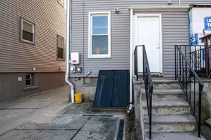 18 Howard Pl, Jersey City, NJ 07306 - Photo 26