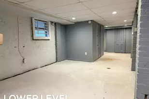 18 Howard Pl, Jersey City, NJ 07306 - Photo 22