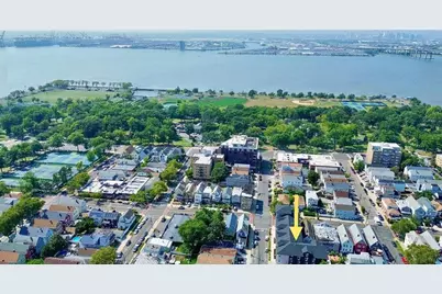 140 Avenue B #204, Bayonne, NJ 07002 - Photo 24