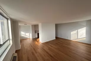 100 Manhattan Ave, Union City, NJ 07087 - Photo 4