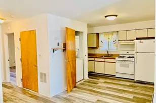 173 W 21st St, Bayonne, NJ 07002 - Photo 4