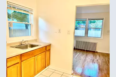 31-33 Tillinghast St #6, Newark, NJ 07018 - Photo 8