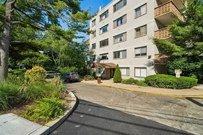 1375 River Rd #1A, Edgewater, NJ 07020 - Photo 1