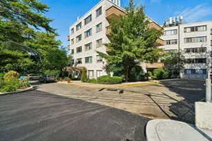 1375 River Rd, Edgewater, NJ 07020 - Photo 16