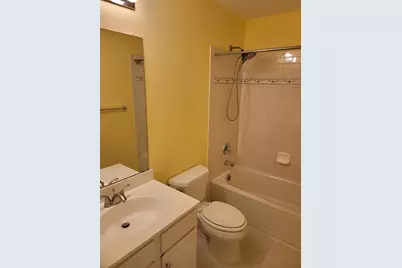 8 McMartin Ct, Jersey City, NJ 07305 - Photo 16