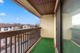 33 Green Valley Ct, Secaucus, NJ 07094 - Photo 18