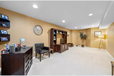 62 Boatworks Dr, Bayonne, NJ 07002 - Photo 26