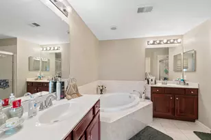 62 Boatworks Dr, Bayonne, NJ 07002 - Photo 18