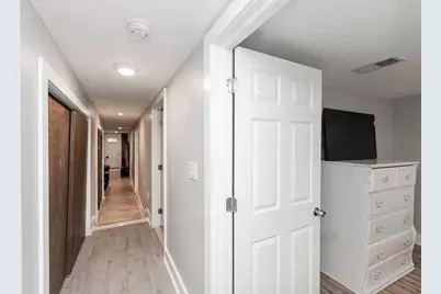 8 Elizabeth St #1, Jersey City, NJ 07002 - Photo 10