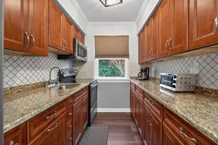 214 Avenue A, Bayonne, NJ 07002 - Photo 8