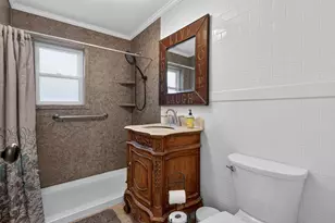 214 Avenue A, Bayonne, NJ 07002 - Photo 10