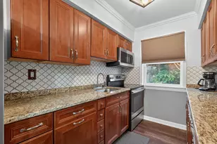 214 Avenue A, Bayonne, NJ 07002 - Photo 6