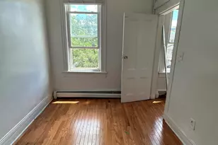 41 Garrison Ave, Jersey City, NJ 07306 - Photo 4