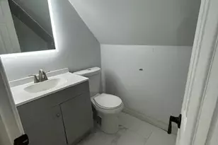 165 Wegman Pkwy, Jersey City, NJ 07305 - Photo 12