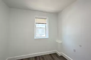 397 Avenue C, Bayonne, NJ 07002 - Photo 6