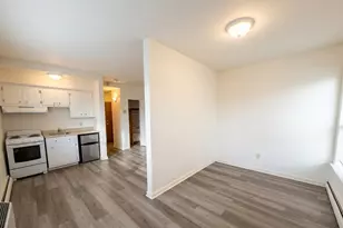 325 1st St, Carlstadt, NJ 07072 - Photo 2