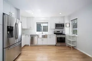139 Cambridge Ave, Jersey City, NJ 07307 - Photo 6
