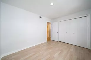 139 Cambridge Ave, Jersey City, NJ 07307 - Photo 10