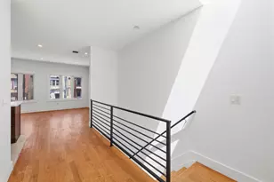 141 Beach St, Jersey City, NJ 07307 - Photo 12