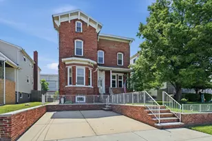 122 Avenue A, Bayonne, NJ 07002 - Photo 2