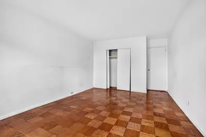 10 Huron Ave #7S, Jersey City, NJ 07306 - Photo 18
