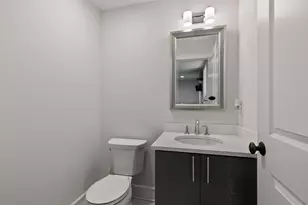 1627 John St, Fort Lee, NJ 07024 - Photo 22