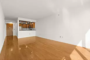 20 Newport Pkwy, Jersey City, NJ 07310 - Photo 8