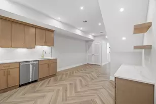 27 Clinton Ave, Jersey City, NJ 07304 - Photo 10