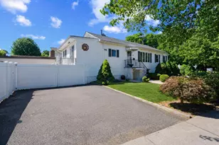 55 Central Ln, Secaucus, NJ 07094 - Photo 2
