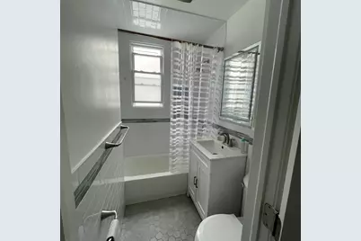 25 Kelly Parkway #2, Bayonne, NJ 07002 - Photo 8