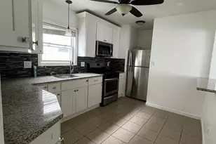 25 Kelly Pkwy, Bayonne, NJ 07002 - Photo 4