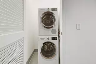 75 Park Ln S, Jersey City, NJ 07310 - Photo 14