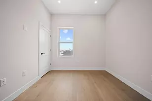 31 Graham St, Jersey City, NJ 07307 - Photo 14