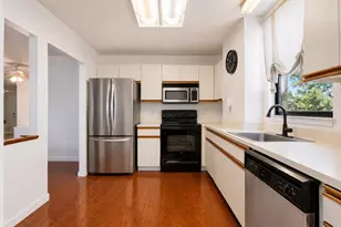 200 Division St, Cliffside Park, NJ 07010 - Photo 8