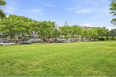 15 Freedom Way #406, Jersey City, NJ 07305 - Photo 22
