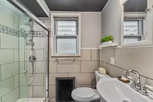 131 W 10th St, Bayonne, NJ 07002 - Photo 32