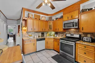 131 W 10th St, Bayonne, NJ 07002 - Photo 10