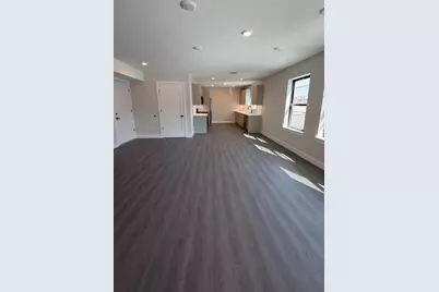 207 39th St, Union City, NJ 07087 - Photo 2
