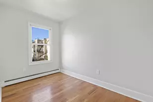 36 Perry St, Jersey City, NJ 07306 - Photo 10